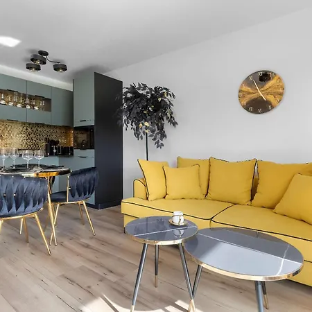 Ekskluzywny Blisko Morza Z Ogrodkiem I Klimatyzacja By Renters Prestige * Jastrzębia Góra