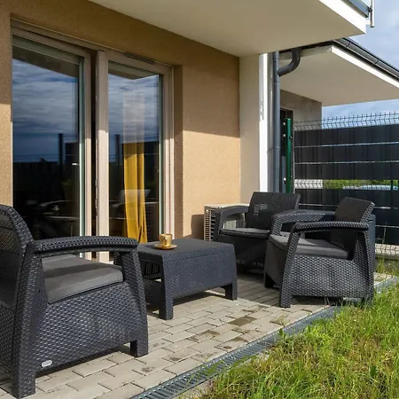 Appartement Ekskluzywny Blisko Morza Z Ogrodkiem I Klimatyzacja By Renters Prestige Jastrzębia Góra